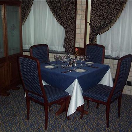 Al Madina Kareem Hotel Medina Bagian luar foto
